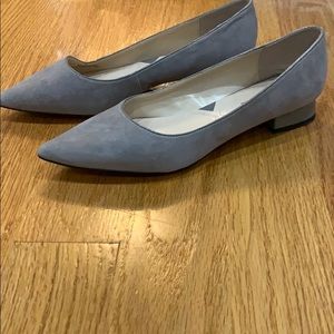 Adrienne Vittadini Beige Heeled Flat